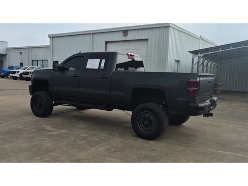 Used 2019 Chevrolet Silverado 2500 LTZ w/ Duramax Plus Package image 8