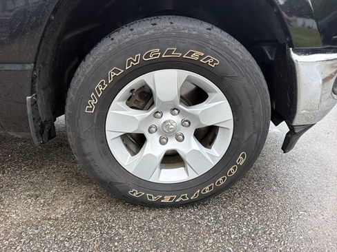 Used 2023 RAM 1500 Big Horn AWD/4WD image 27