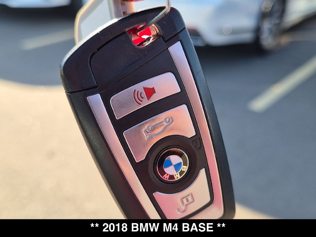 Used 2018 BMW M4 Convertible RWD image 32