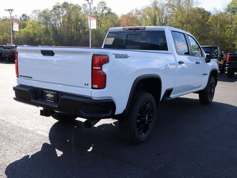 New 2026 Chevrolet Silverado 3500 LT w/ Trail Boss Package image 15