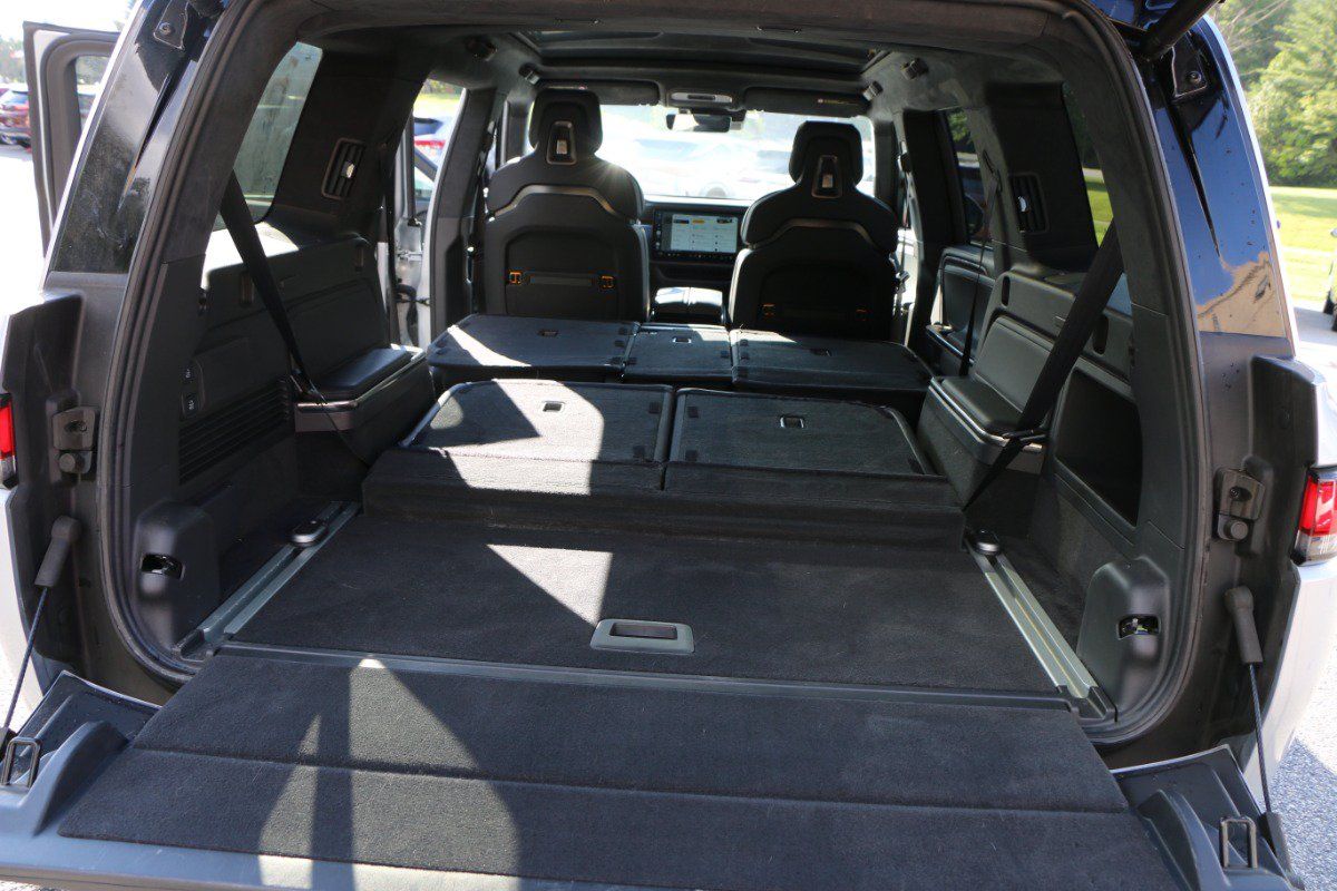 Used 2025 Rivian R1S Adventure Dual AWD/4WD image 28