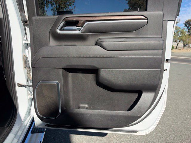 Used 2025 Chevrolet Silverado 2500 LT w/ Convenience Package AWD/4WD image 28