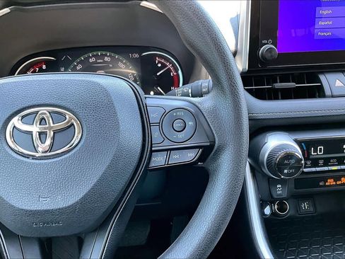 Used 2024 Toyota RAV4 XLE w/ Convenience Package FWD image 25