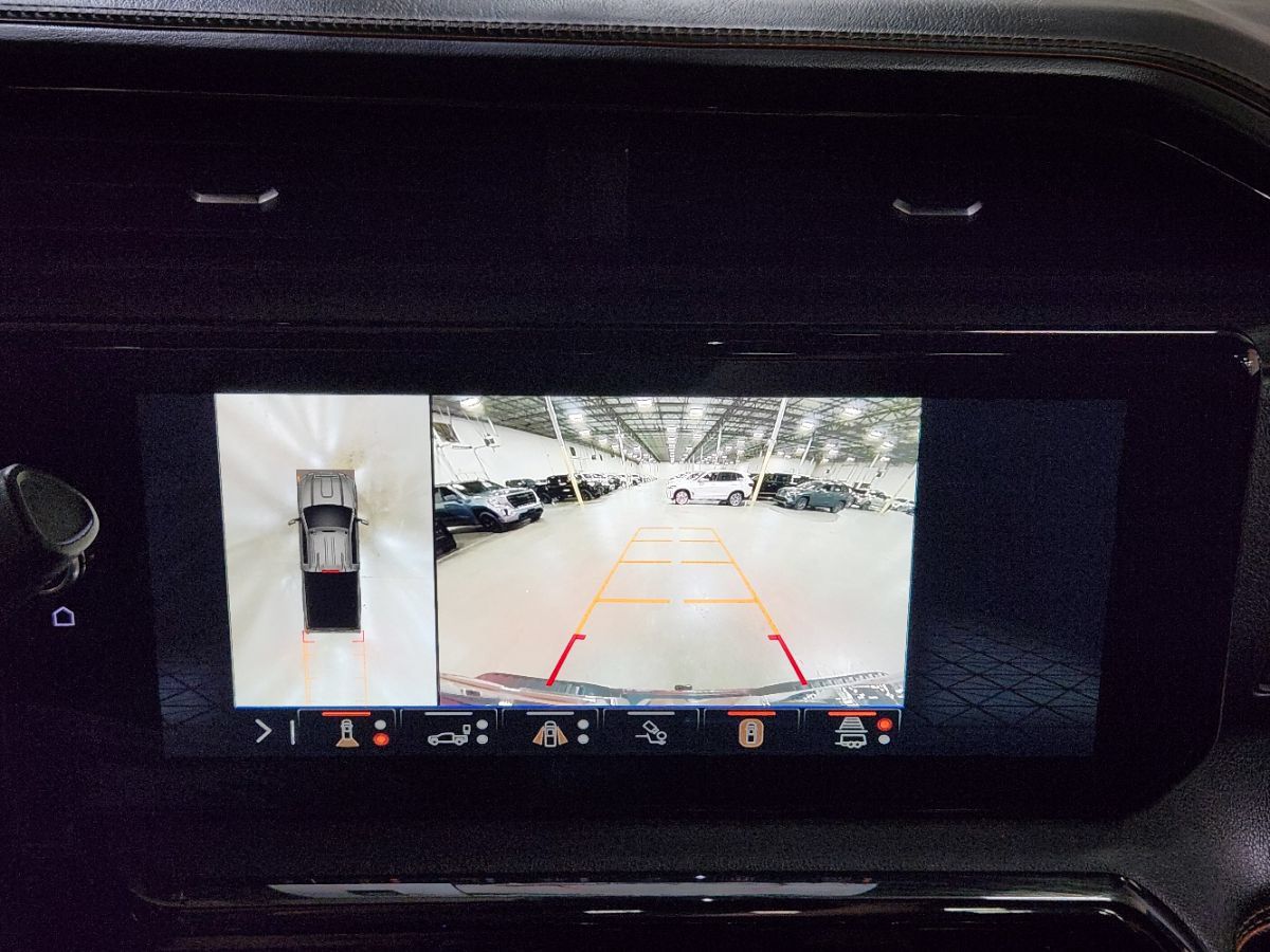 Used 2024 GMC Sierra 2500 AT4 w/ AT4 Premium Plus Package AWD/4WD image 40