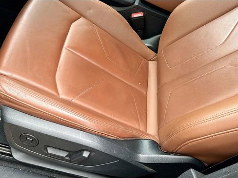 Used 2020 Audi Q3 2.0T Premium w/ Convenience Package image 21