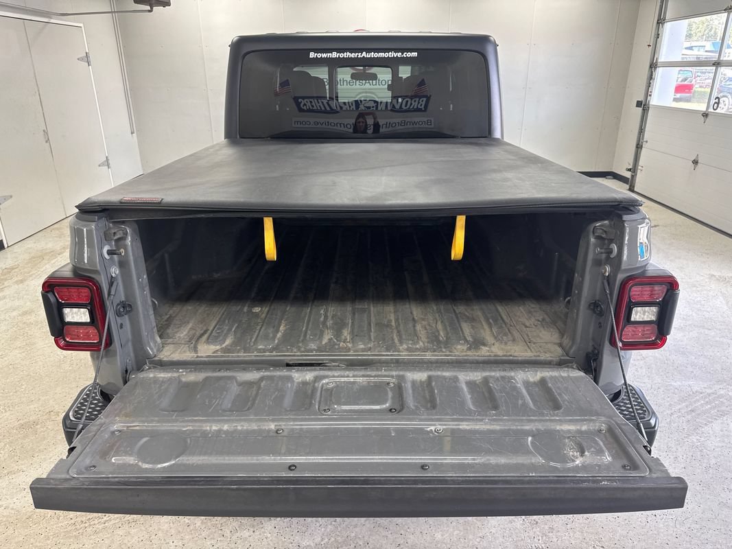 Used 2021 Jeep Gladiator Mojave w/ LED Lighting Group AWD/4WD image 7