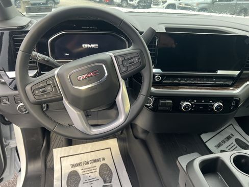 New 2026 GMC Sierra 2500 SLE w/ LPO, GMC Protection Package AWD/4WD image 8