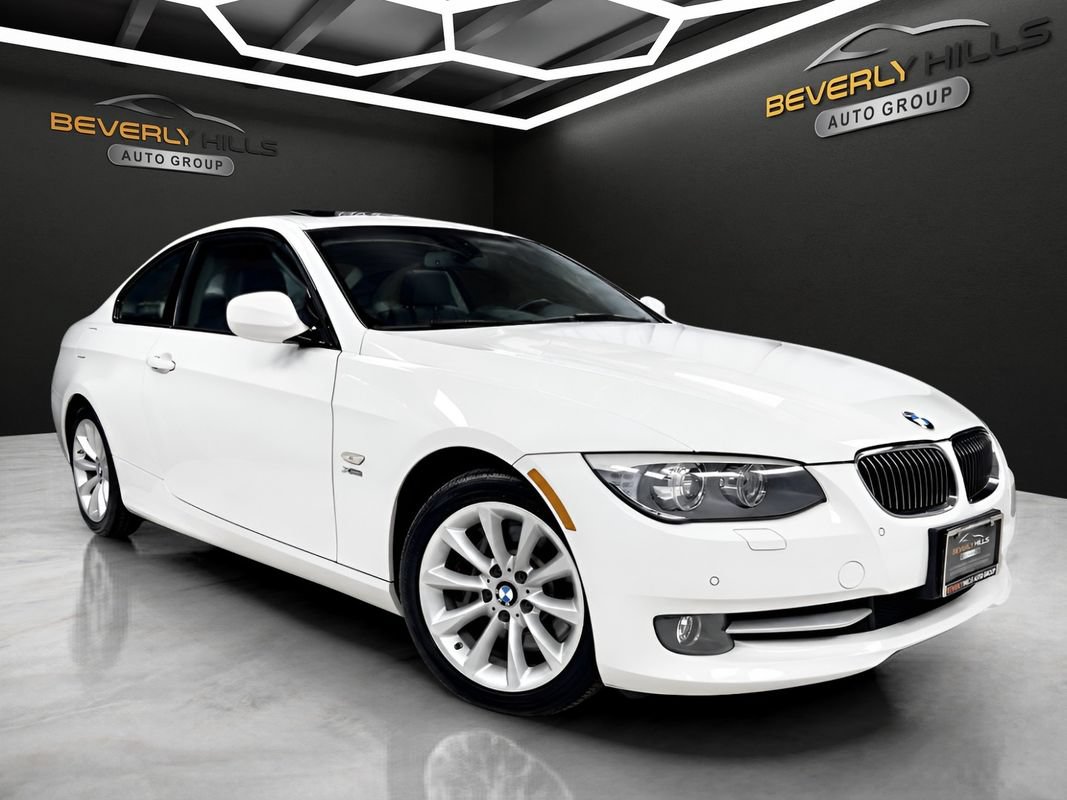 Used 2011 BMW 335i xDrive Coupe AWD/4WD image 7