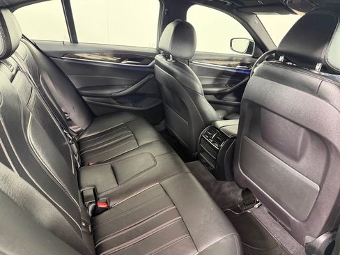 Used 2019 BMW 530i w/ M Sport Package RWD image 23