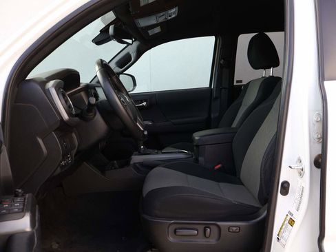 Used 2023 Toyota Tacoma SR5 image 8