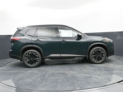 New 2026 Nissan Rogue SV image 4
