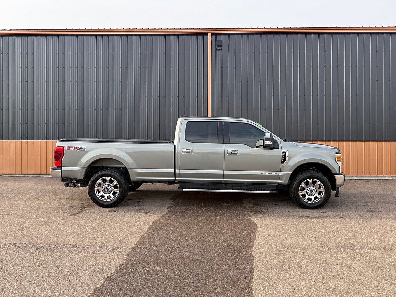 Used 2020 Ford F350 Lariat w/ Lariat Ultimate Package AWD/4WD image 3