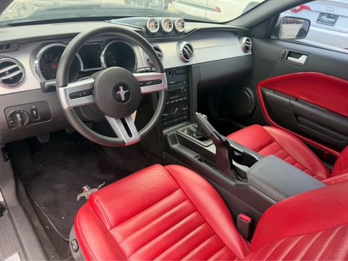 Used 2005 Ford Mustang GT Premium RWD image 5