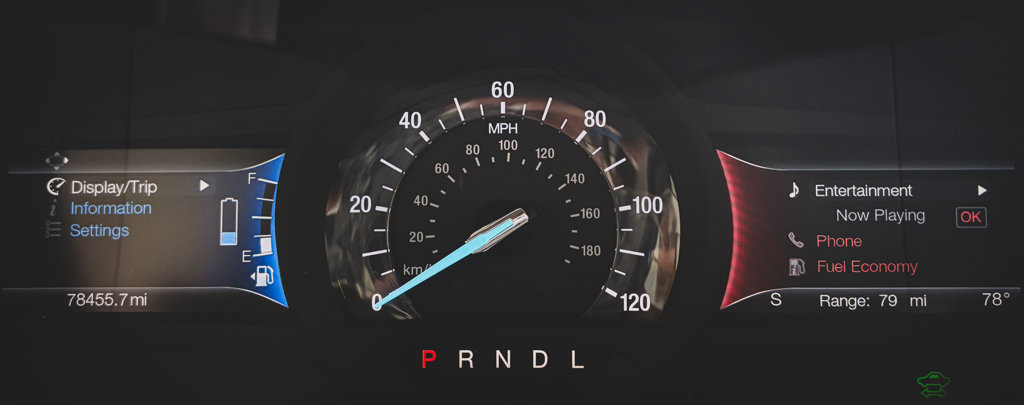 Used 2018 Ford Fusion SE w/ Equipment Group 601A FWD image 9