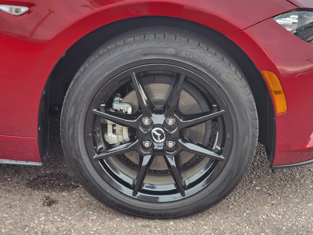 Used 2021 MAZDA MX-5 Miata Sport RWD image 30