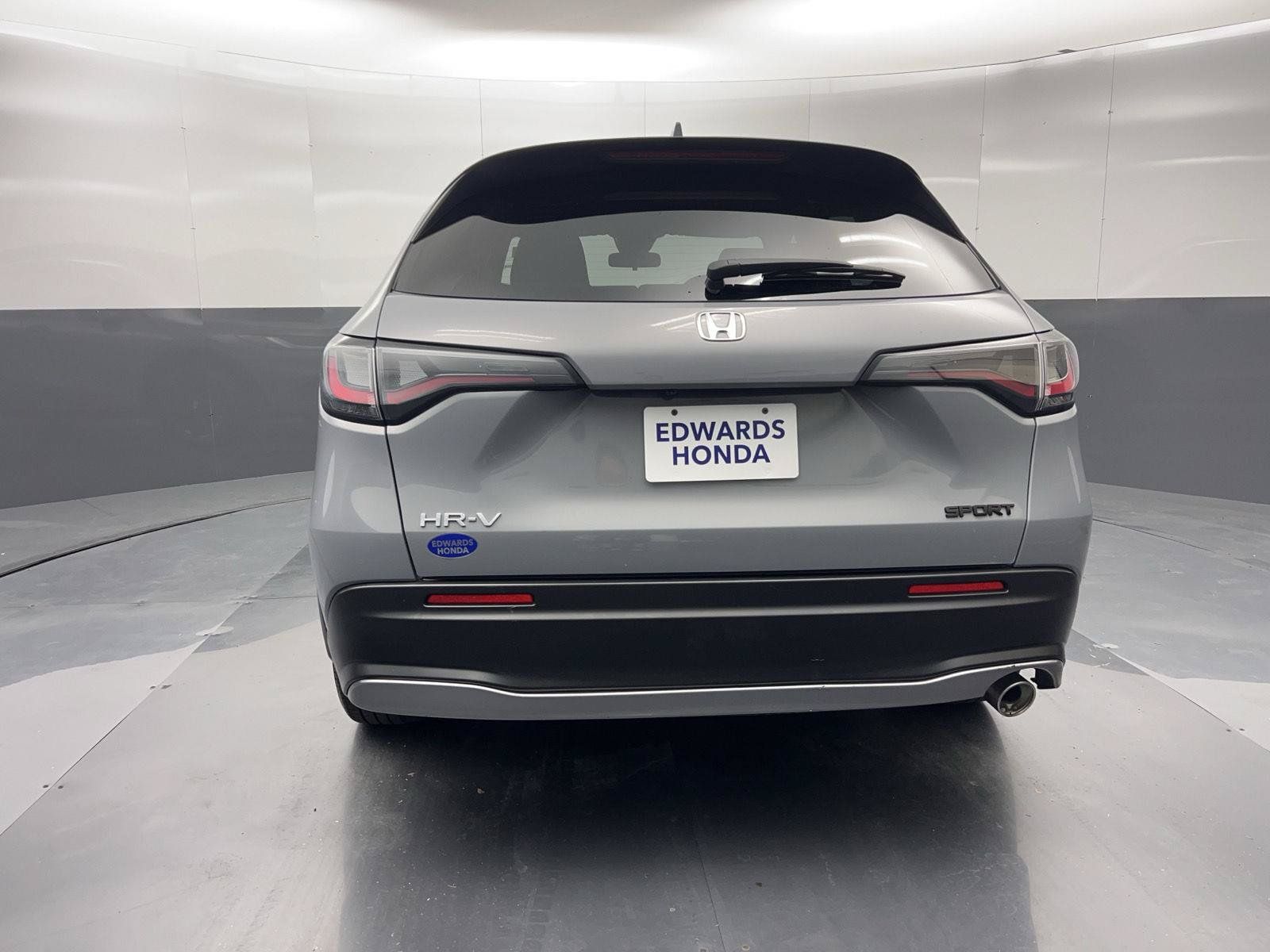 Certified 2025 Honda HR-V Sport image 32