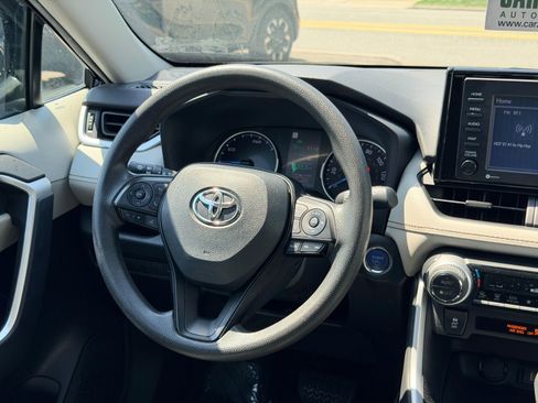 Used 2021 Toyota RAV4 XLE w/ Convenience Package AWD/4WD image 34