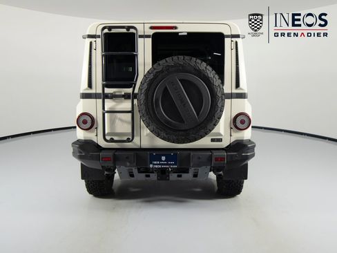Used 2025 INEOS Grenadier Fieldmaster Edition AWD/4WD image 8
