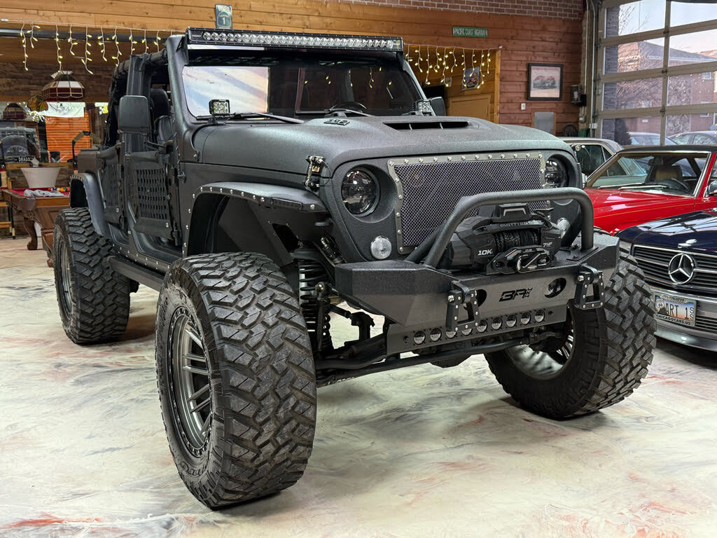 Used 2023 Jeep Wrangler Unlimited Rubicon 392 w/ Xtreme Recon 35" Tire Package AWD/4WD image 15