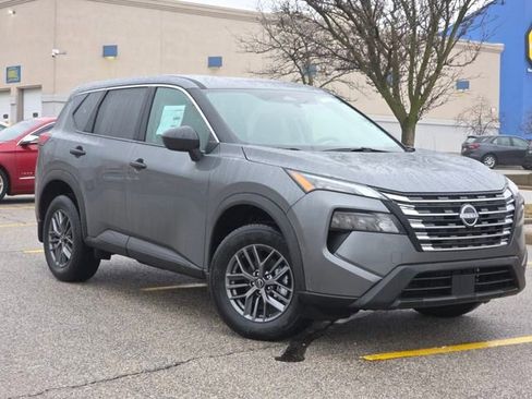 New 2026 Nissan Rogue S image 2