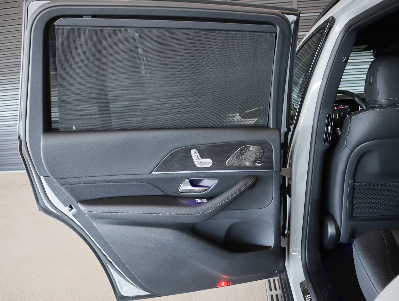 Used 2026 Mercedes-Benz GLS 450 4MATIC image 27