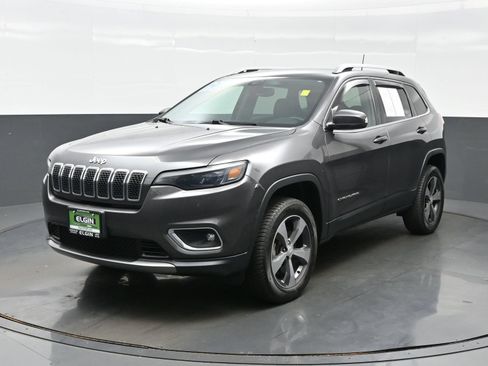 Used 2019 Jeep Cherokee Limited w/ Trailer Tow Group AWD/4WD image 2