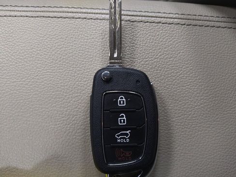 Used 2018 Hyundai Sonata SE FWD image 32