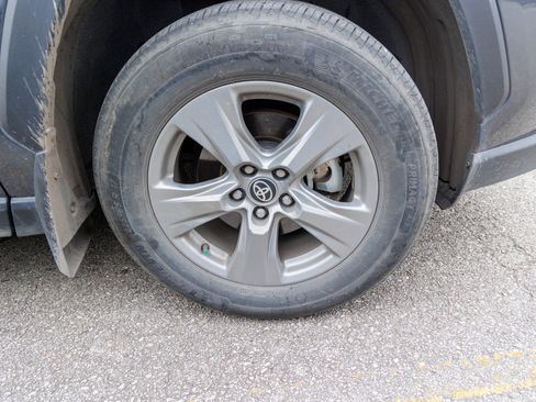 Used 2024 Toyota RAV4 XLE image 13