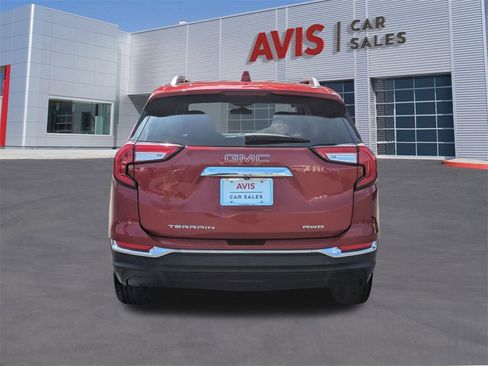Used 2023 GMC Terrain SLT image 7