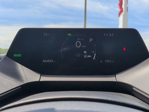 Used 2023 Toyota Prius XLE FWD image 21