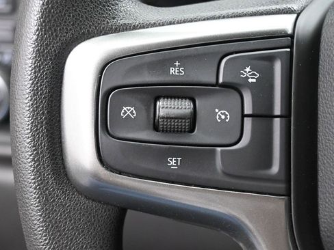 Used 2022 Chevrolet Silverado 1500 Custom w/ Safety Confidence Package image 17