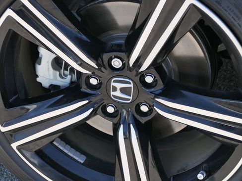 Used 2024 Honda Accord Sport image 10