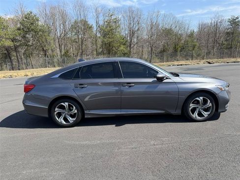 Used 2018 Honda Accord EX-L image 4