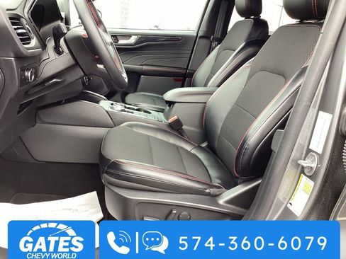 Used 2024 Ford Escape ST-Line image 14
