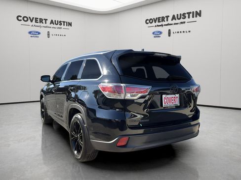 Used 2015 Toyota Highlander Limited image 3