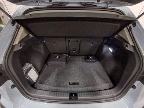 New 2026 Volkswagen Taos SEL image 16