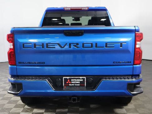Used 2024 Chevrolet Silverado 1500 Custom w/ LPO, Dark Essentials Package AWD/4WD image 10