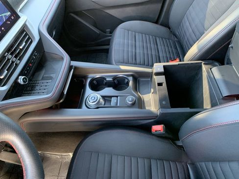 Used 2025 Ford Explorer ST-Line w/ Premium Package image 36