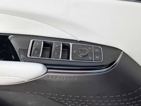 Used 2024 Cadillac Lyriq Sport image 25