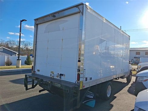 Used 2017 Ford E-350 and Econoline 350 Super Duty w/ Power Windows & Locks Group image 9