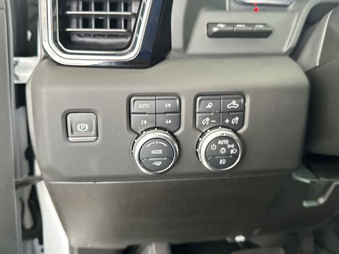 Used 2024 GMC Sierra 2500 Denali Ultimate w/ Max Trailering Package AWD/4WD image 20