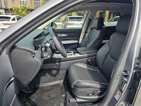 New 2026 Genesis GV70 2.5T Advanced AWD/4WD image 21