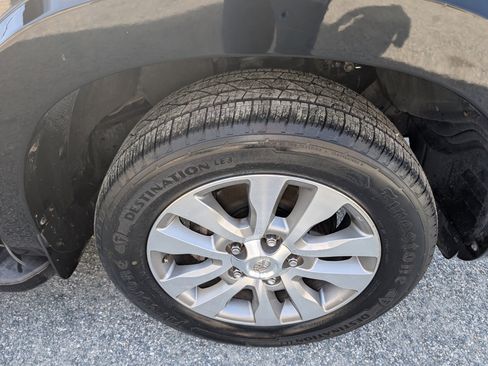 Used 2015 Toyota Sequoia Limited image 4