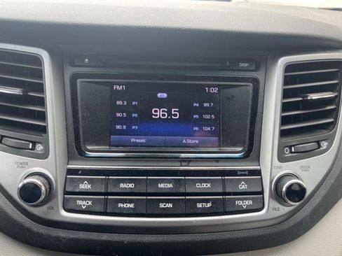 Used 2017 Hyundai Tucson SE image 14