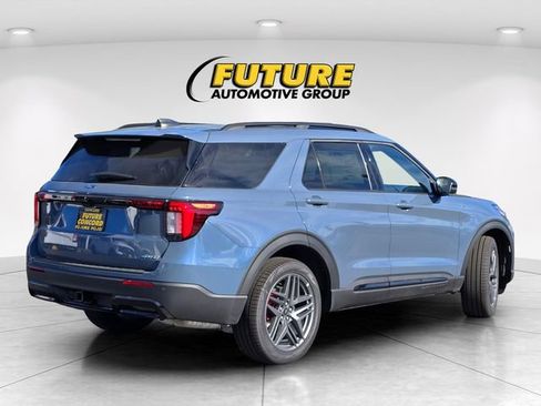 New 2026 Ford Explorer ST-Line w/ ST-Line Street Pack image 6