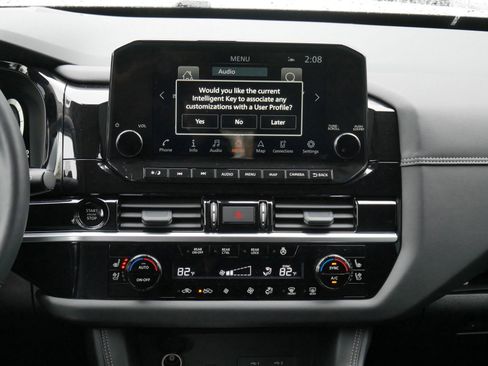 New 2025 Nissan Pathfinder Platinum image 8