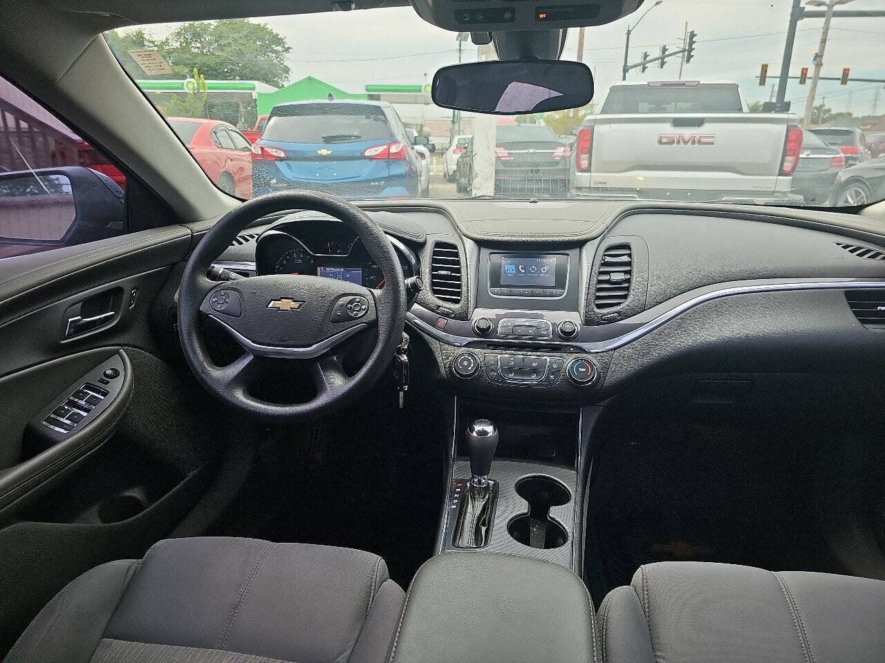 Used 2015 Chevrolet Impala LT FWD image 12