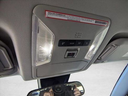 Used 2022 Toyota RAV4 XLE image 18