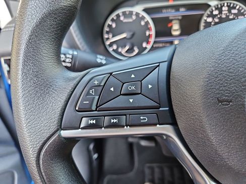 Used 2023 Nissan Sentra SV image 11