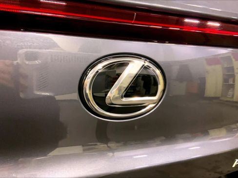 Certified 2025 Lexus UX 300h Premium image 30